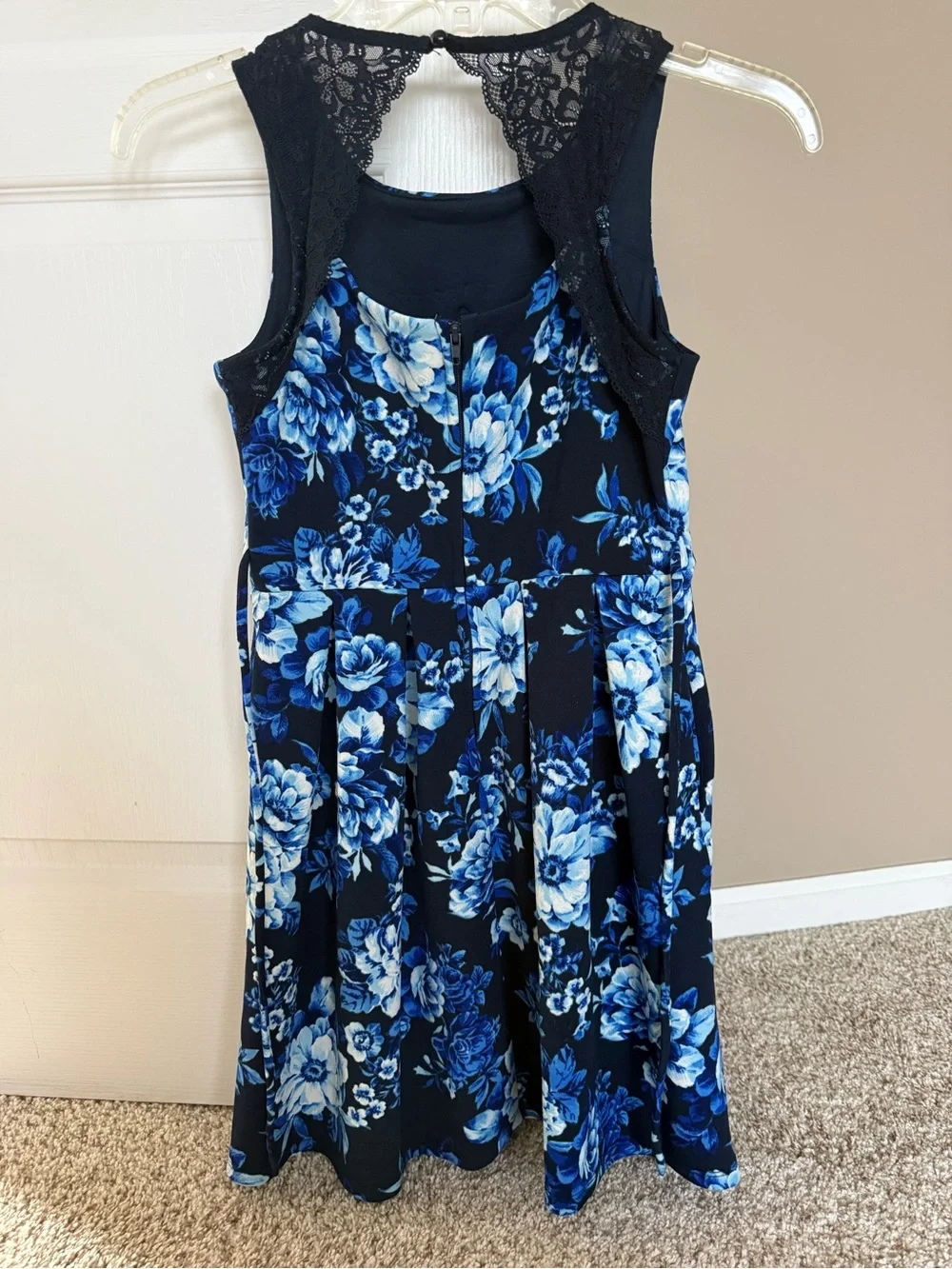Speechless sleeveless fit
